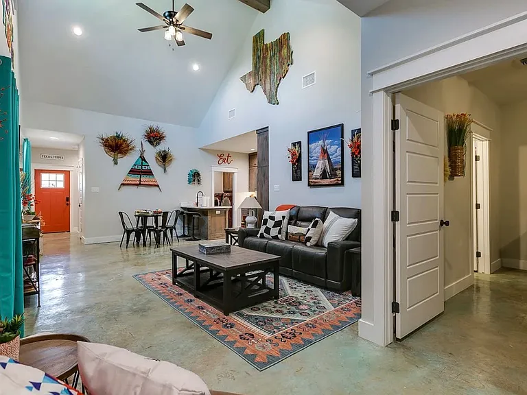 2307 W Beauregard Ave #B — Photo 13