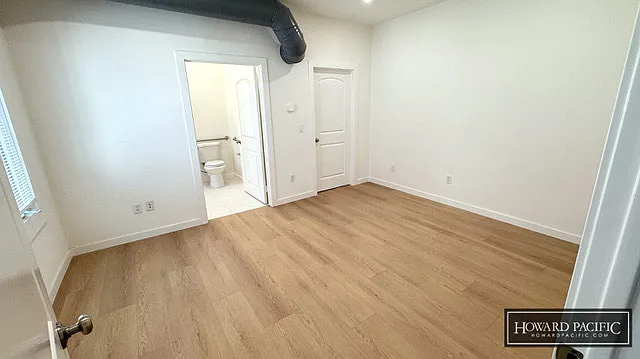419 E 6TH ST — Photo 27