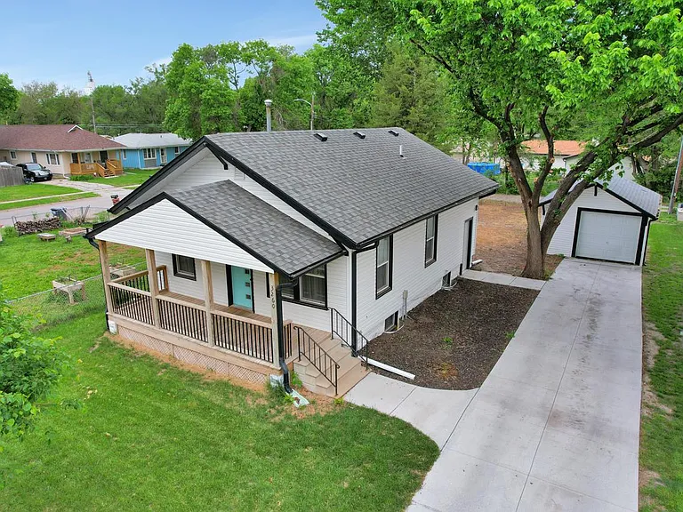 3260 Hitchcock St — Photo 33