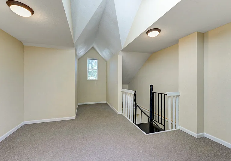 1503-1513 20th Street Upstairs Bedroom