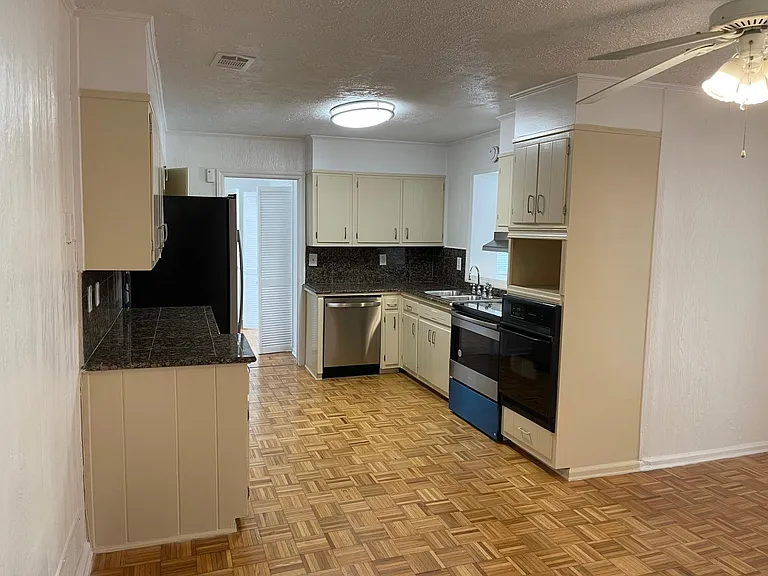 1263 Bramble Rd — Photo 10
