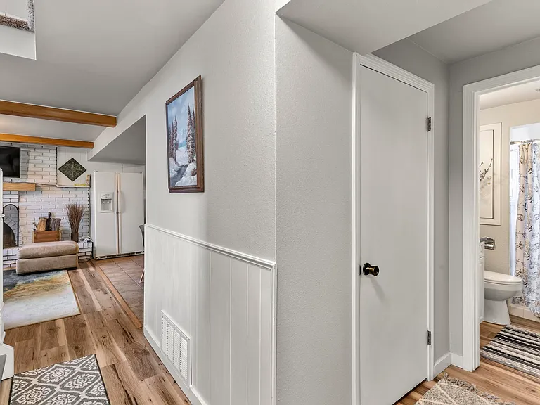 1402 Mears Dr #2 — Photo 8