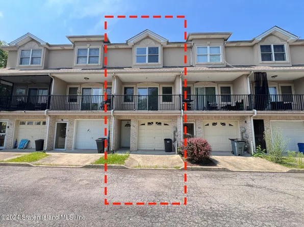 55 Crestwater Ct, Staten Island, NY 10305