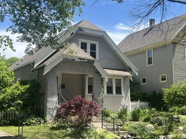 3314 N Newhall STREET, Milwaukee, WI 53211