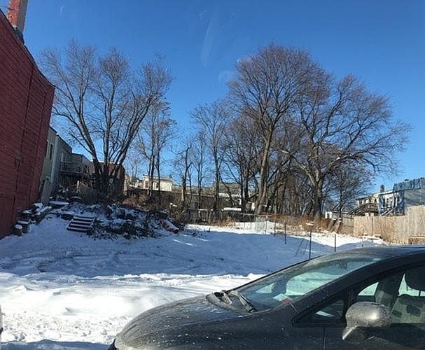 2nd image of 163 Dove St