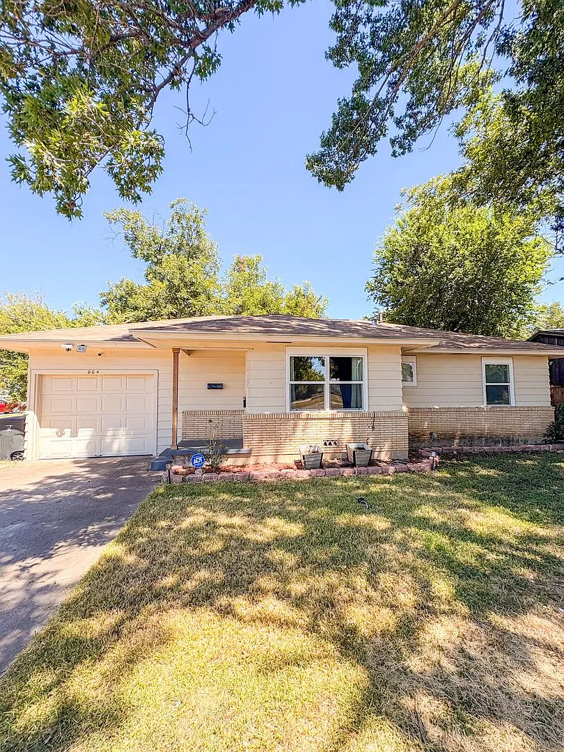 3 Bed/1 Bath Home For Rent - Killeen, TX! — Photo 1