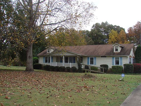 4th image of 365 Peaceful Meadows Ln