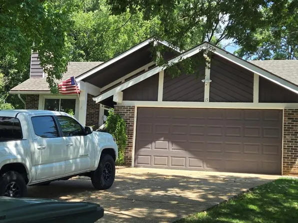 15 Cherrywood Ct, Saint Peters, MO 63376