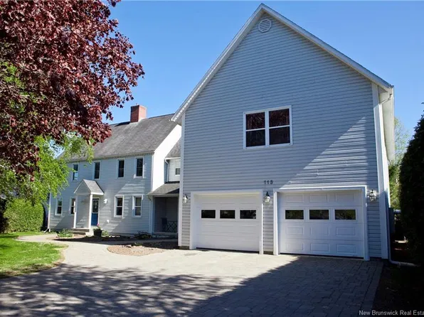 113 Kirkpatrick St, Woodstock, NB E7M 2A4