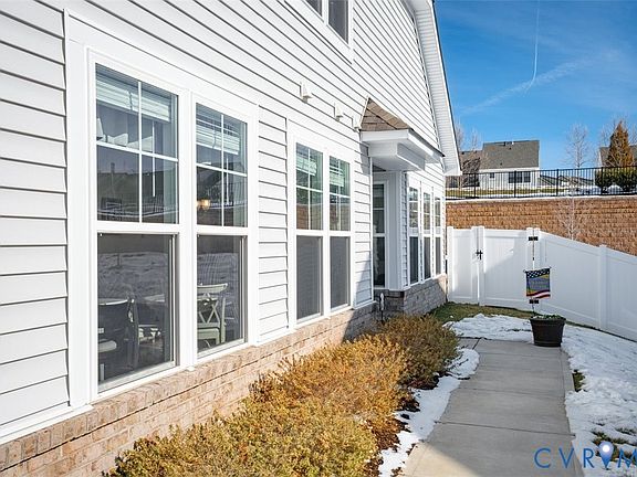 3rd image of 12813 Deep Well Rd