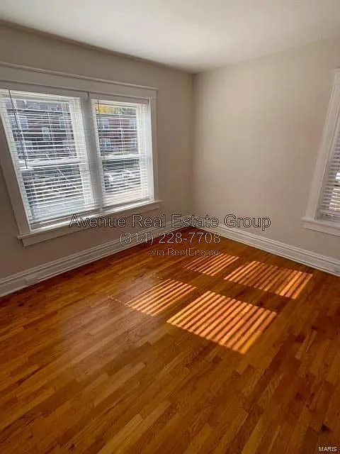 2 bed, 1.0 bath, 4408 sqft, $1,650 — Photo 4