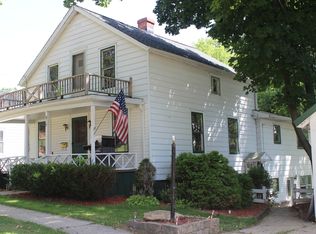 919 Madison St, Darlington, WI 53530