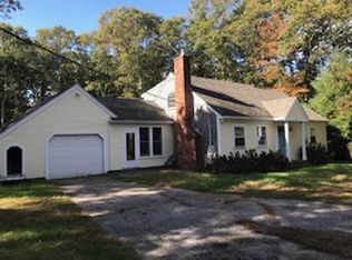 37 Deer Hollow Rd, Marstons Mills, MA 02648