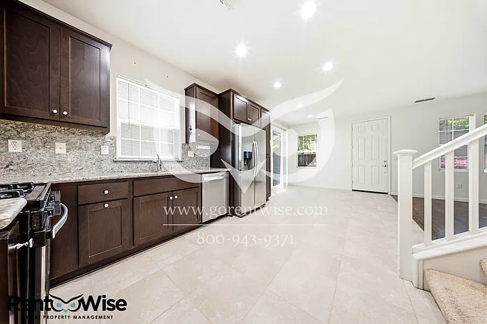 1583 Sylvia St — Photo 36