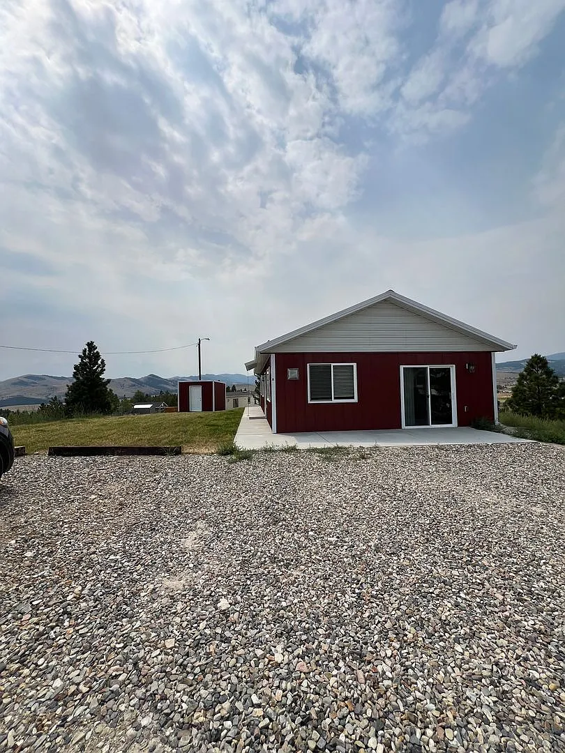 5584 Windy Ridge Dr — Photo 2