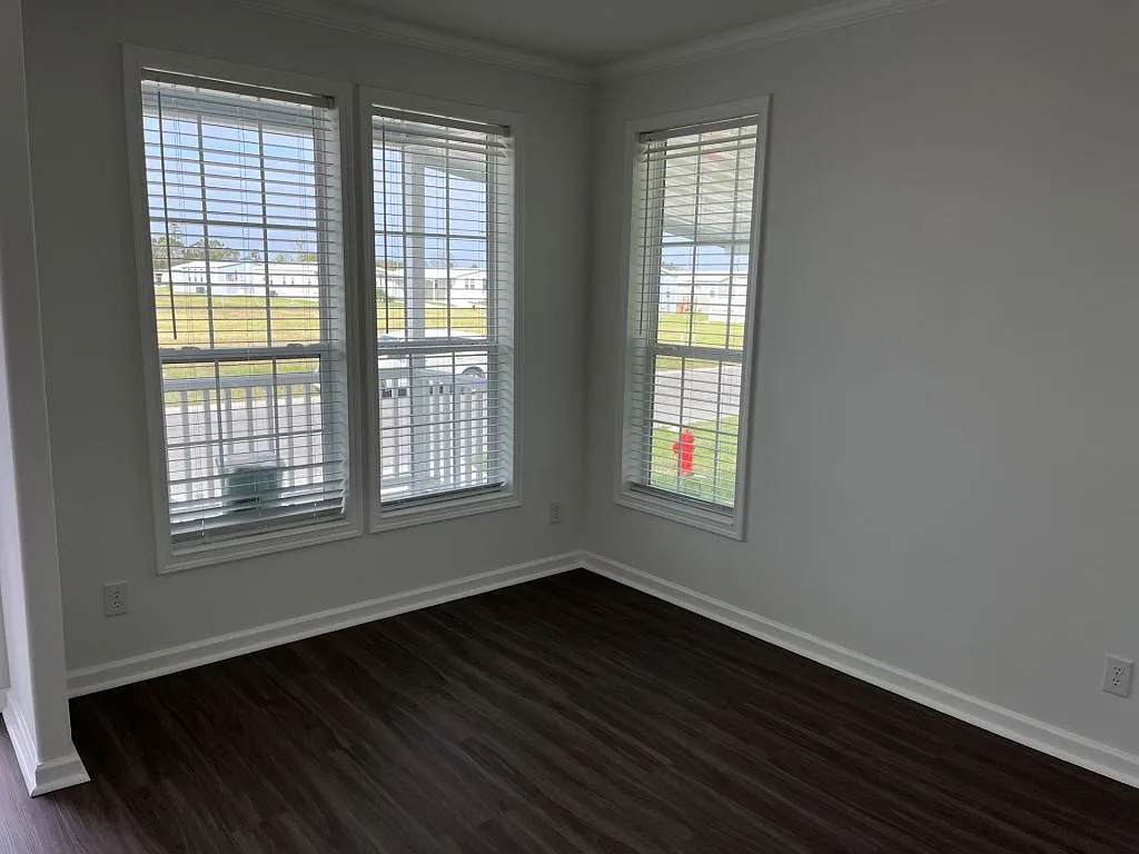 2 bed, 2.0 bath, 1669 sqft, $1,699 — Photo 2