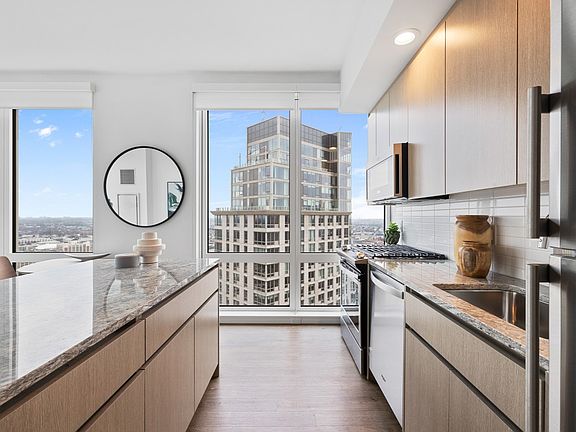 4th image of 22-44 Jackson Ave #620