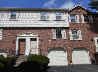 289 Scott Ln, Venetia, PA