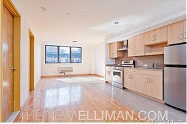3rd image of 138 E Broadway