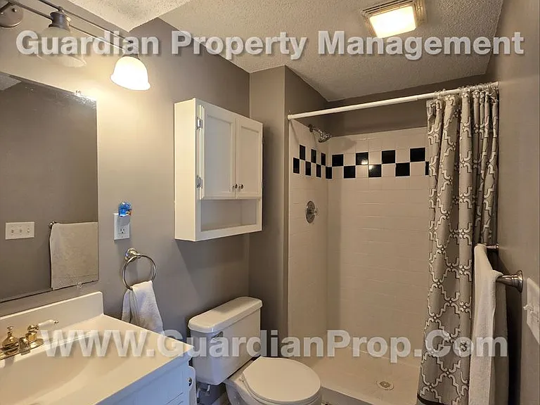 831 Pontiac Ln — Photo 16