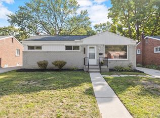 9022 Lucerne, Redford, MI 48239