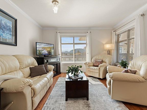 2nd image of 45769 Stevenson Rd #404