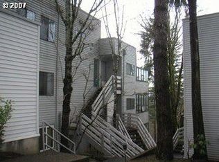 48 Eagle Crest Dr APT 1B, Lake Oswego, OR 97035