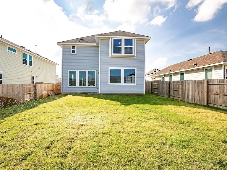 212 Stein Rd — Photo 27