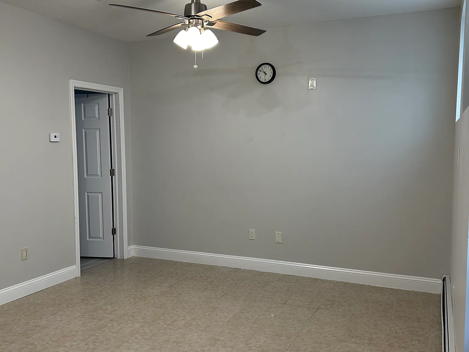 319 Ramona Ave — Photo 2