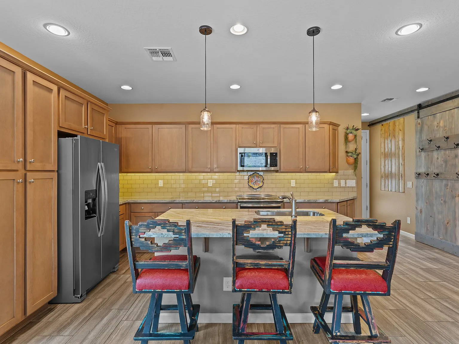 2 bed, 1219 sqft, $2,800 — Photo 3