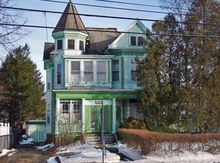 2054 Northampton St, Holyoke, MA 01040