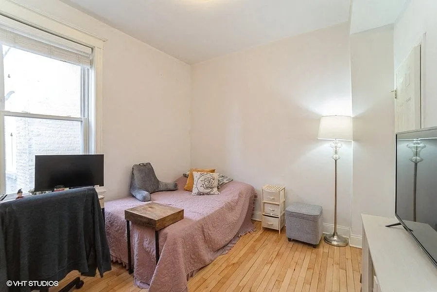 2411-13 N Talman/2622-24 W Fullerton