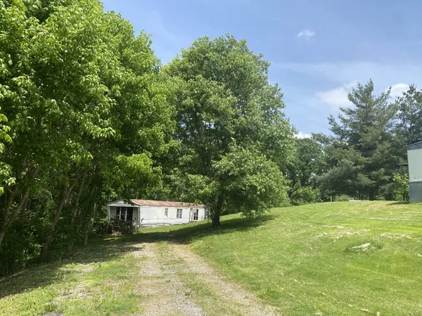 174 Bowman Ln, Gainesboro, TN 38562