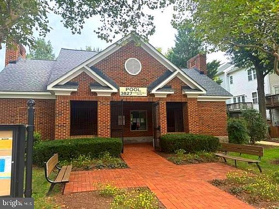 4th image of 114 Meadows Ln