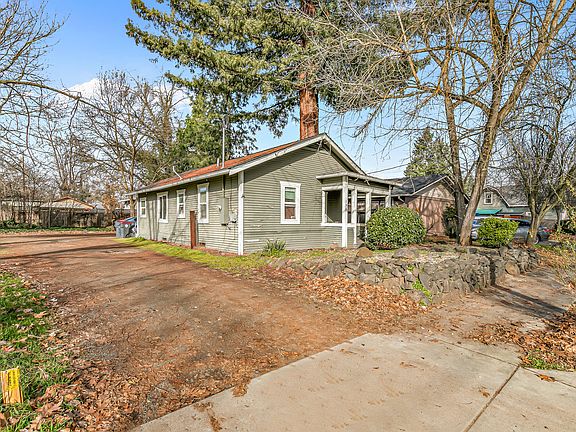 2nd image of 108 Cottage St