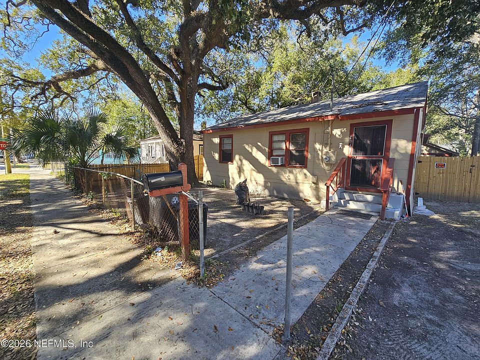 1st image of 1045 WINTHROP Street