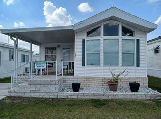 Southern Charm, Zephyrhills, FL 33541