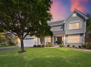 6402 Barn Swallow Ct, Gurnee, IL 60031