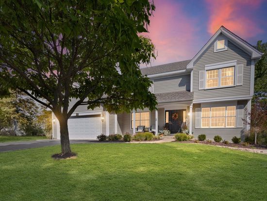 6402 Barn Swallow Ct, Gurnee, IL 60031