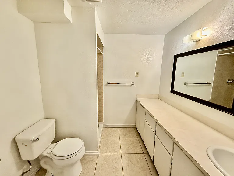1247 N 700 W — Photo 21