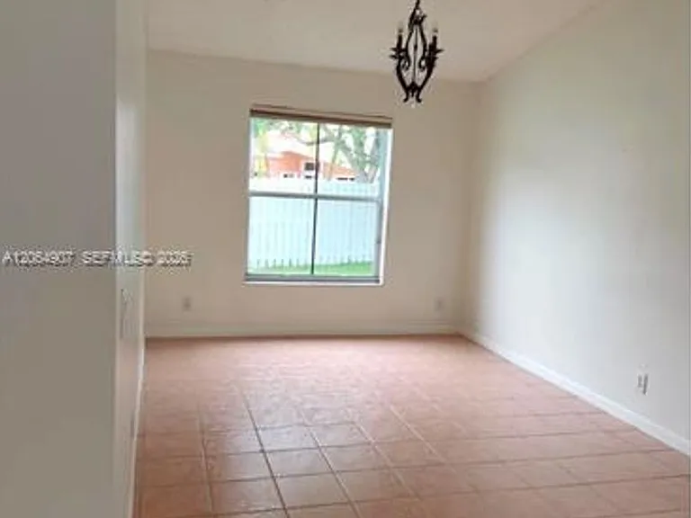 1064 Cedar Falls Dr #1064 — Photo 7
