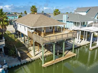 22113 Pecos Dr, Galveston, TX 77554