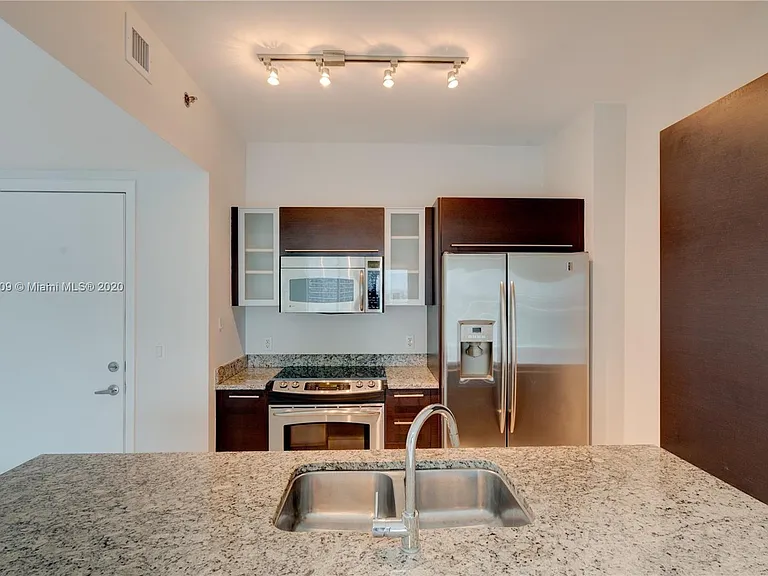 951 Brickell Ave #3203 — Photo 2