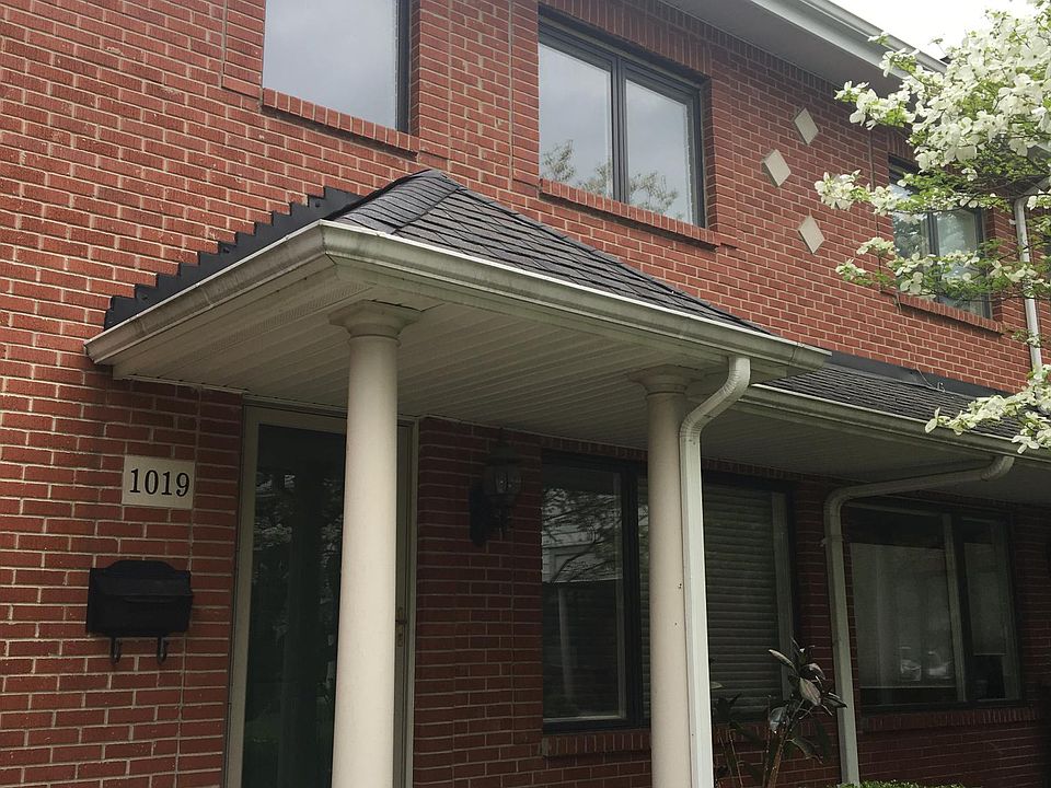 1st image of 1019 N Old Woodward Ave #1