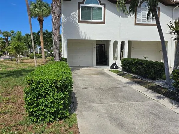 346 Madeira Cir, Tierra Verde, FL 33715