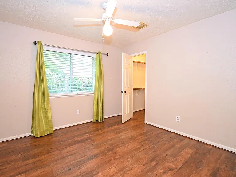 16302 Ash Point Ln — Photo 27