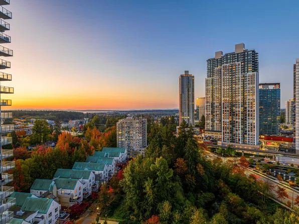 13750 100th Ave #2503, Surrey, BC V3T 0L3