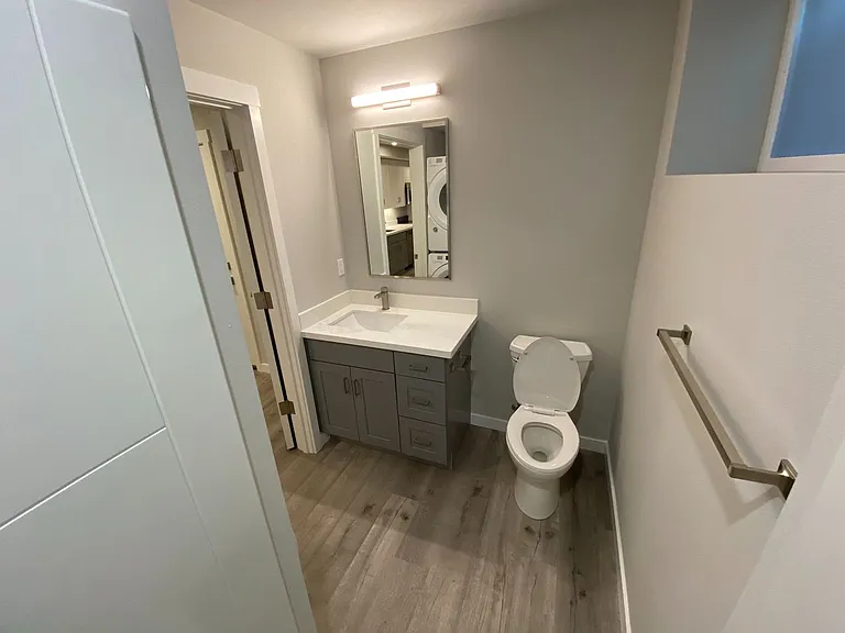 University Flats Apartments — Photo 10