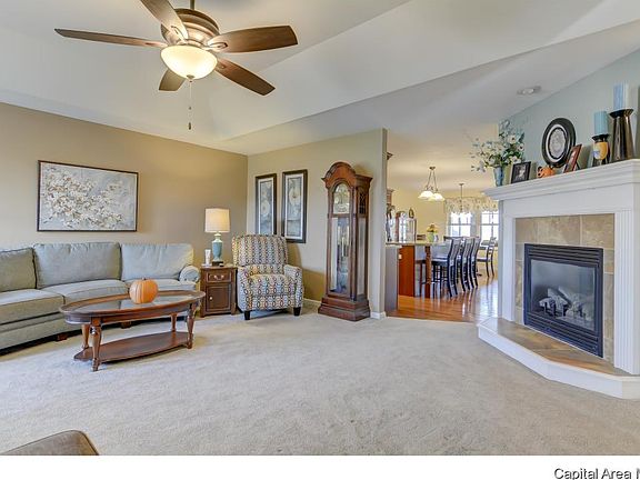 3rd image of 313 Butler Ln