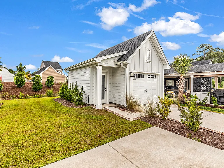 2504 Rowyn St — Photo 34